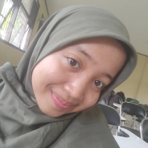Anita Rusli