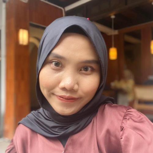 Dinar Wahyuni