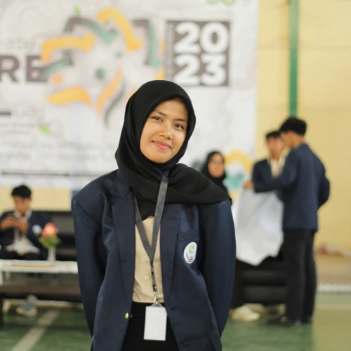 Sintia Azizah 