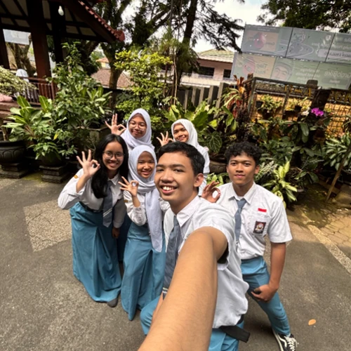 REALINE - SMA NEGERI 3 MALANG