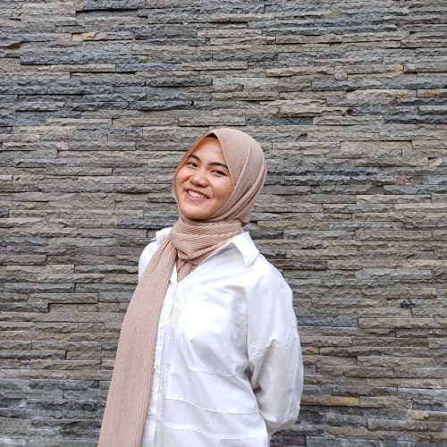 Fatimah Tuzzahrah