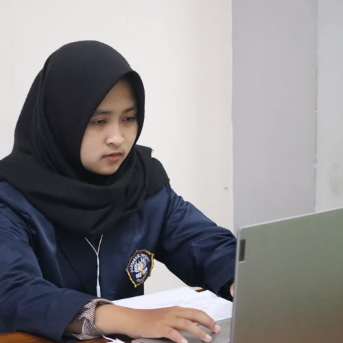 Nur Hidayanti