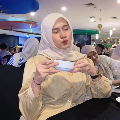 Safitri Fitri14
