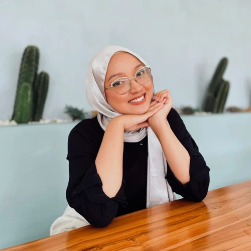 Nurhaliza Hanalia Putri