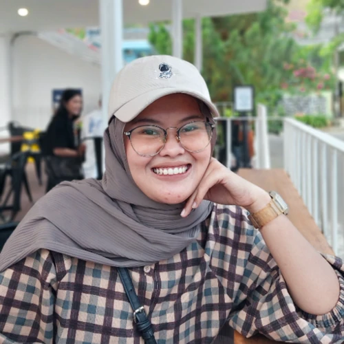 Putri Elv